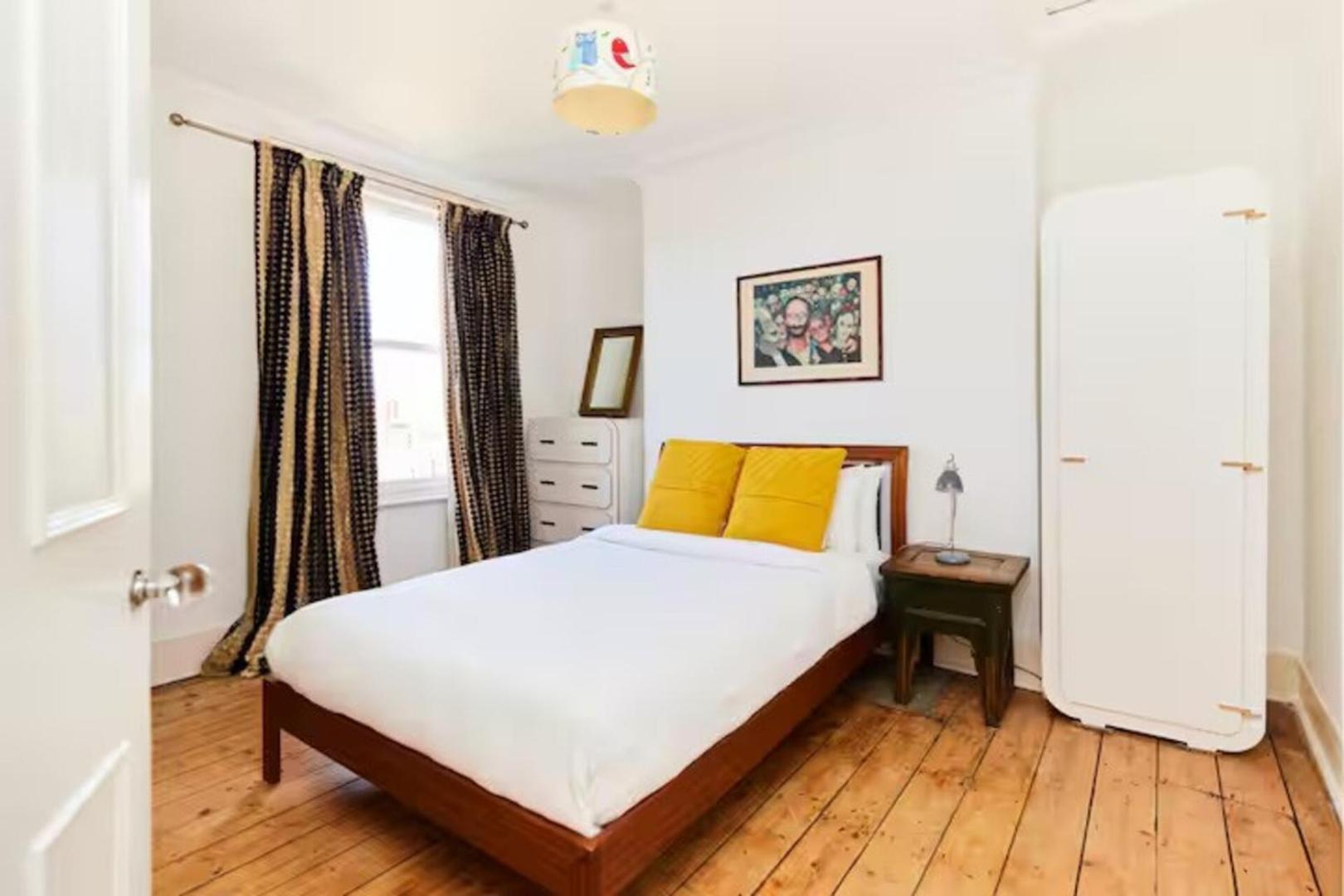 Stylish 3br With Private Patio In Maida Vale Appartement *